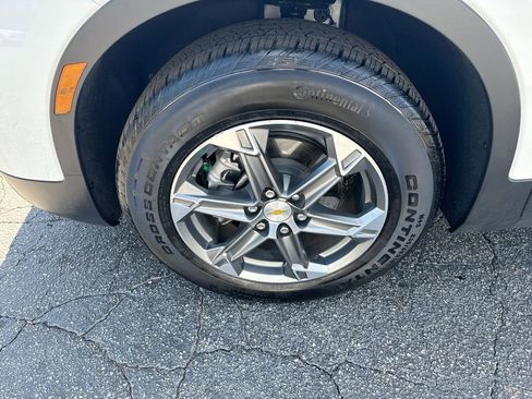 Used 2024 Chevrolet Blazer LT image 12