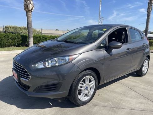 Used 2019 Ford Fiesta SE image 1