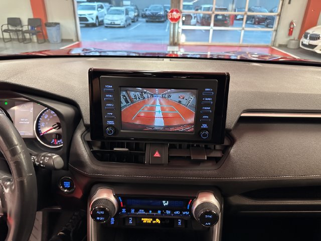 Used 2019 Toyota RAV4 XLE w/ Convenience Package AWD/4WD image 22