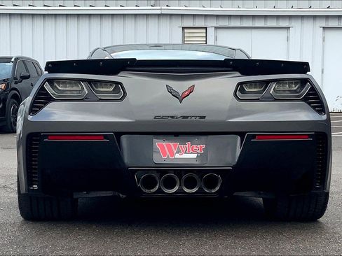 Used 2016 Chevrolet Corvette Z06 w/ 3LZ Preferred Equipment Group image 4