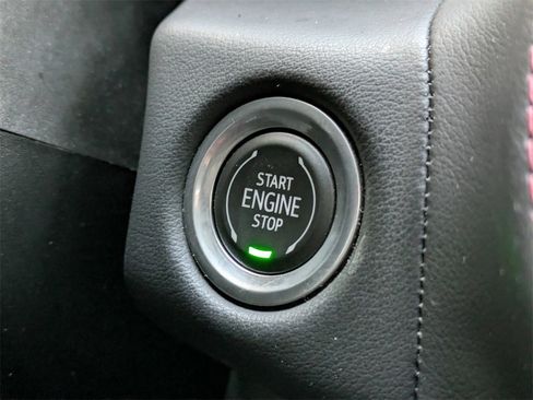 Used 2022 Chevrolet Tahoe RST w/ Luxury Package image 43