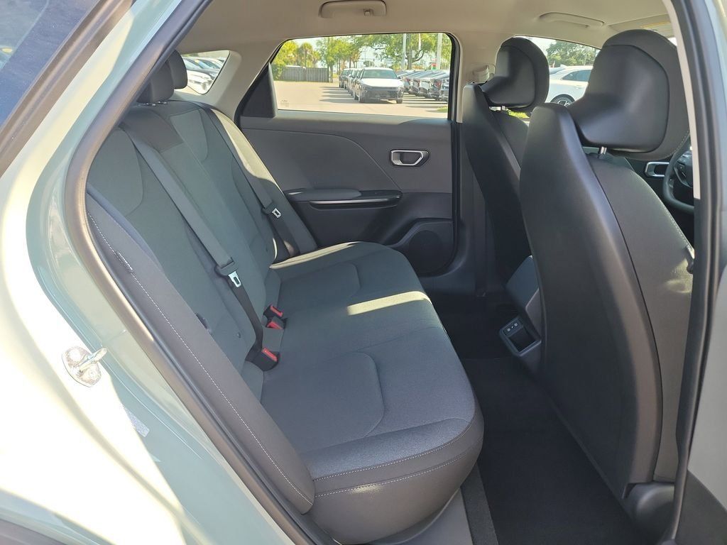 New 2026 Kia K4 FWD image 12