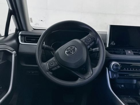 Used 2025 Toyota RAV4 LE FWD image 17