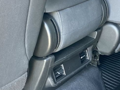 Used 2022 Chevrolet Silverado 1500 Custom w/ LPO, Dark Essentials Package RWD image 15