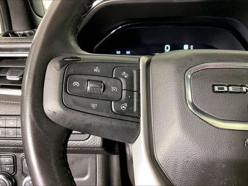 Used 2022 GMC Yukon Denali AWD/4WD image 27