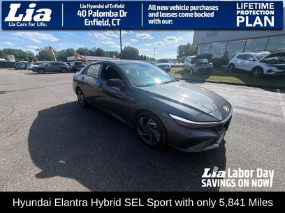Used 2025 Hyundai Elantra SEL w/ Cargo Package