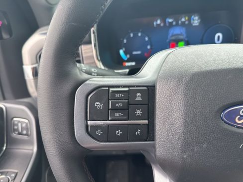 Used 2025 Ford F150 Lariat w/ Equipment Group 501A Mid image 15