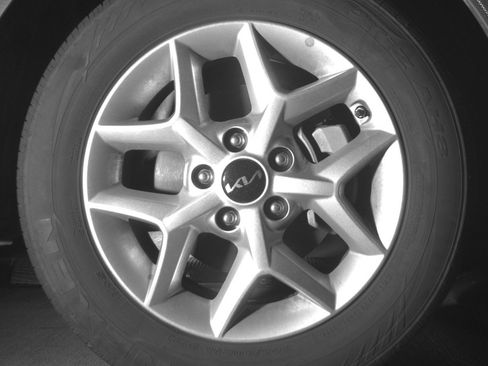 Used 2025 Kia Soul LX w/ LX Technology Package image 13