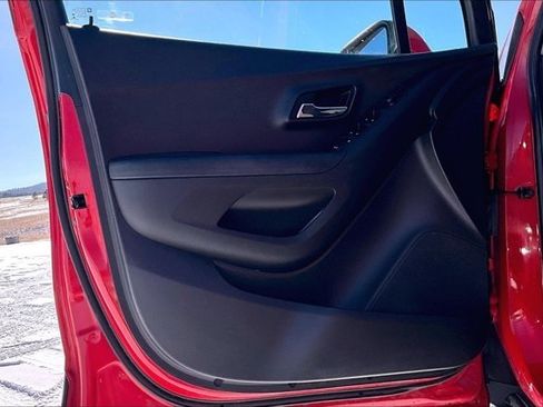 Used 2018 Chevrolet Trax LT image 20