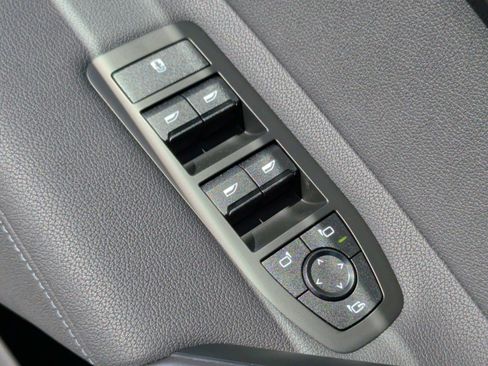 Used 2026 BMW iX xDrive45 w/ M Sport Package AWD/4WD image 26
