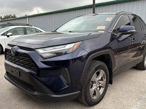Used 2023 Toyota RAV4 XLE w/ Convenience Package image 19