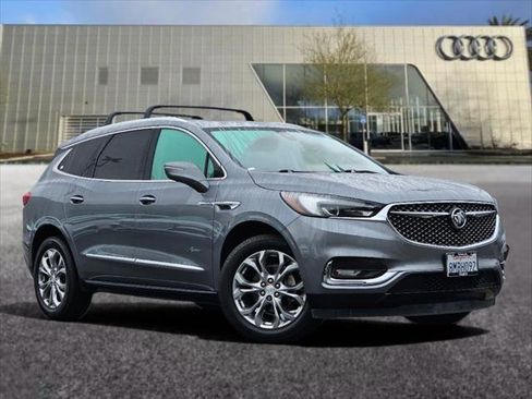Used 2019 Buick Enclave Avenir w/ Avenir Technology Package FWD image 1