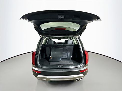 Used 2022 Kia Telluride S image 36