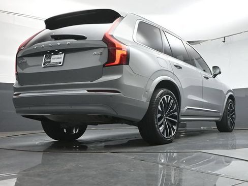 Certified 2026 Volvo XC90 B6 Plus w/ Protection Package Premier AWD/4WD image 39