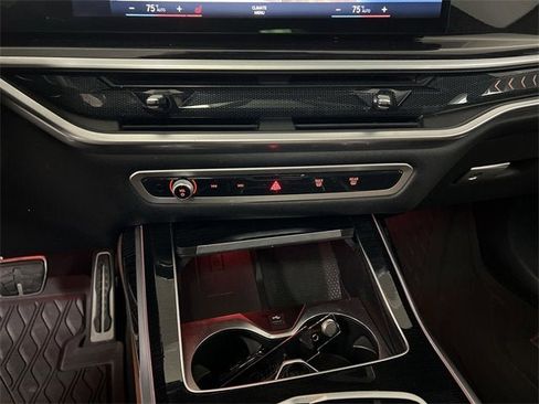 Used 2023 BMW X7 xDrive40i w/ M Sport Package image 18