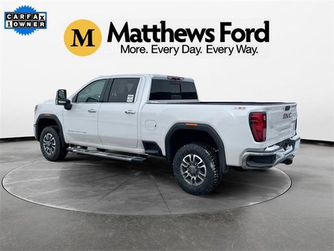 Used 2024 GMC Sierra 2500 SLT w/ SLT Premium Package image 3