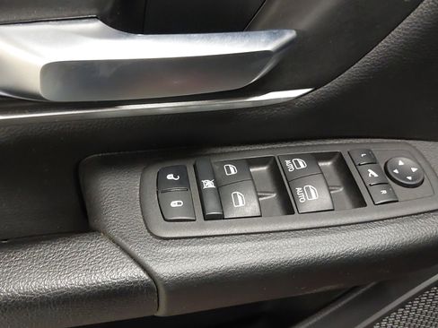 Used 2023 RAM 1500 Big Horn image 25