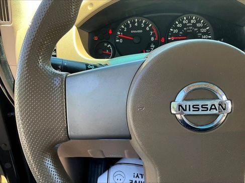 Used 2006 Nissan Frontier SE w/ (P01) Power Pkg RWD image 12