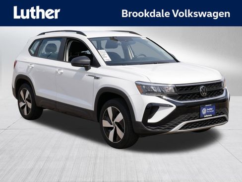Certified 2023 Volkswagen Taos S AWD/4WD image 1