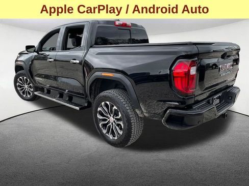 Used 2024 GMC Canyon Denali image 9