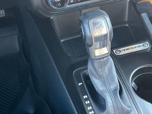 Used 2023 Ford Bronco Badlands image 46