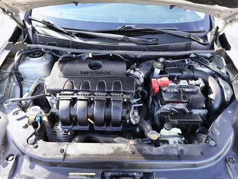 Used 2015 Nissan Sentra SR w/ SR Premium Package image 32