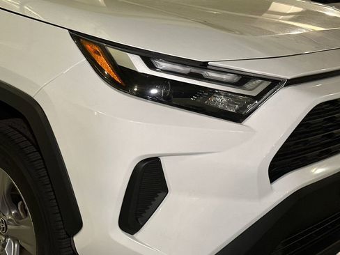 Used 2025 Toyota RAV4 XLE AWD/4WD image 8