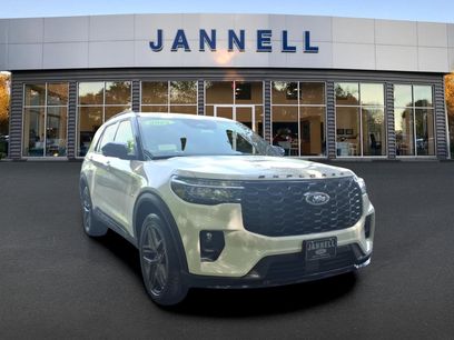 Used 2025 Ford Explorer ST-Line w/ ST-Line Street Pack