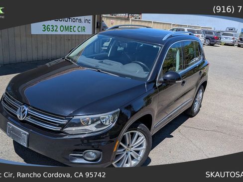 Used 2014 Volkswagen Tiguan S FWD image 1