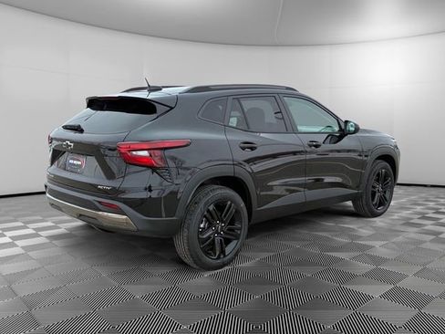 New 2026 Chevrolet Trax ACTIV w/ Driver Confidence Package FWD image 5