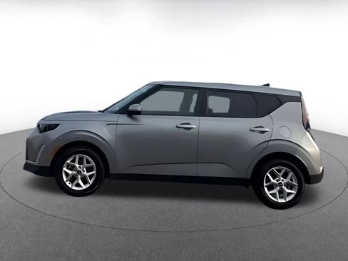 Used 2025 Kia Soul LX w/ LX Technology Package image 15