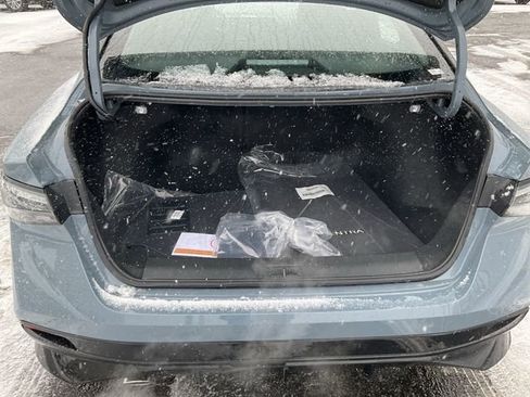 New 2026 Nissan Sentra SR w/ Floor Mat Package image 31