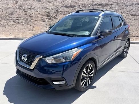Certified 2019 Nissan Kicks SR w/ SR Premium Package FWD image 1