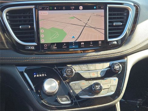 Certified 2022 Chrysler Pacifica Pinnacle image 36