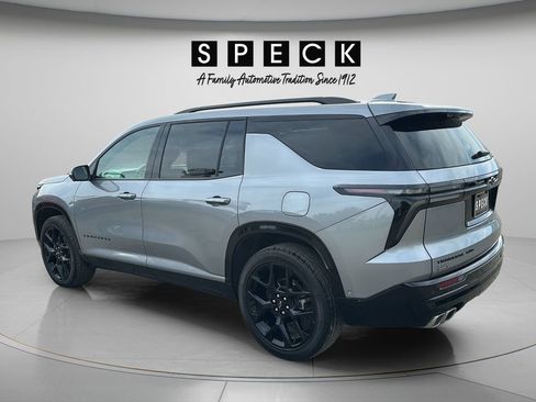 Used 2024 Chevrolet Traverse RS w/ LPO, Floor Liner Package AWD/4WD image 3