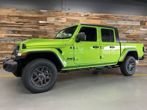 New 2026 Jeep Gladiator Sport image 46
