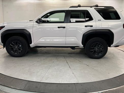 New 2026 Toyota 4Runner SR5 image 2