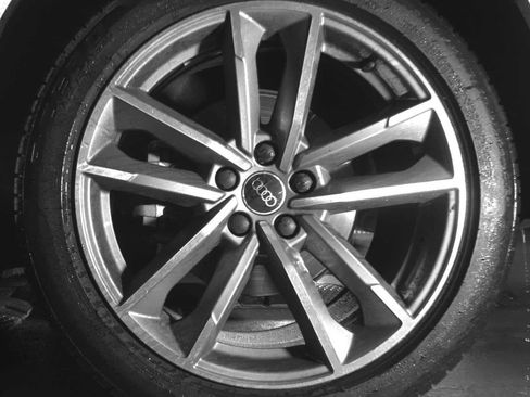 Used 2024 Audi Q3 2.0T Premium image 10