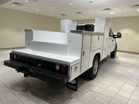 New 2026 Ford F350 XL w/ XL Chrome Package AWD/4WD image 5