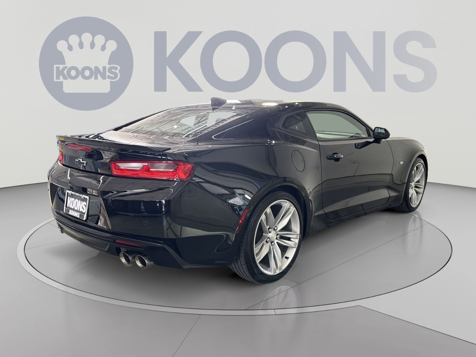 Used 2017 Chevrolet Camaro LT RWD image 11