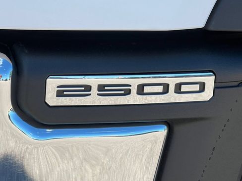 New 2026 GMC Sierra 2500 SLE w/ SLE Value Package; AWD/4WD image 14