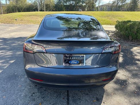 Used 2022 Tesla Model 3 Performance image 12