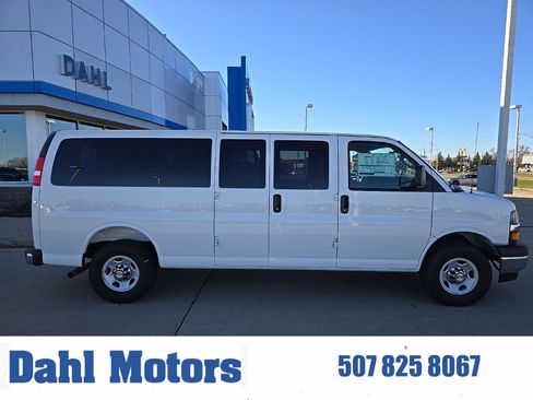 Used 2025 Chevrolet Express 3500 LT w/ LT Preferred Equipment Group RWD image 1