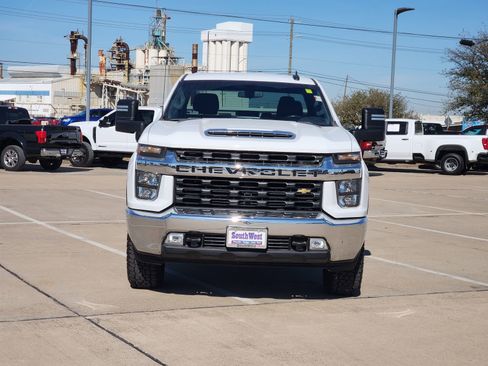 Used 2023 Chevrolet Silverado 2500 LT w/ Convenience Package image 6