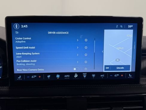 Used 2023 Lincoln Corsair Reserve AWD/4WD image 9