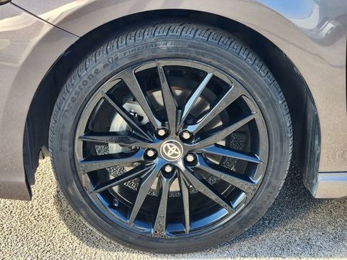 Used 2024 Toyota Camry XSE image 7