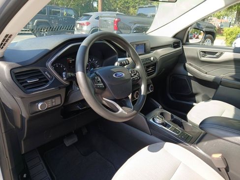 Used 2022 Ford Escape S AWD/4WD image 18