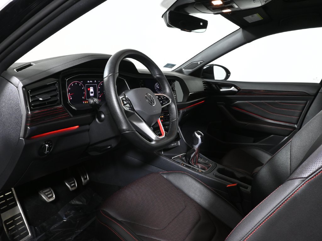 Used 2023 Volkswagen Jetta GLI Autobahn FWD image 4