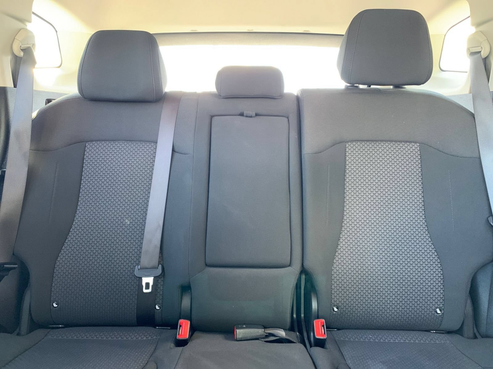 Used 2025 Kia Sportage LX FWD image 36