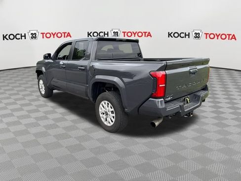 Certified 2024 Toyota Tacoma SR5 AWD/4WD image 6